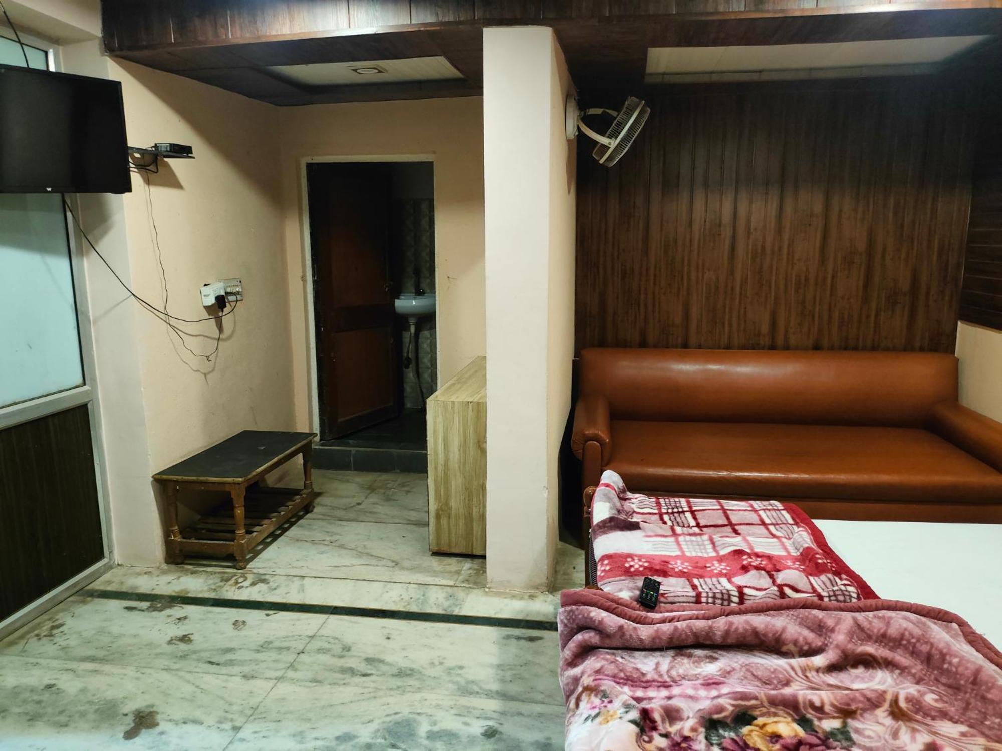 Sgh Guest House Mathura Ngoại thất bức ảnh
