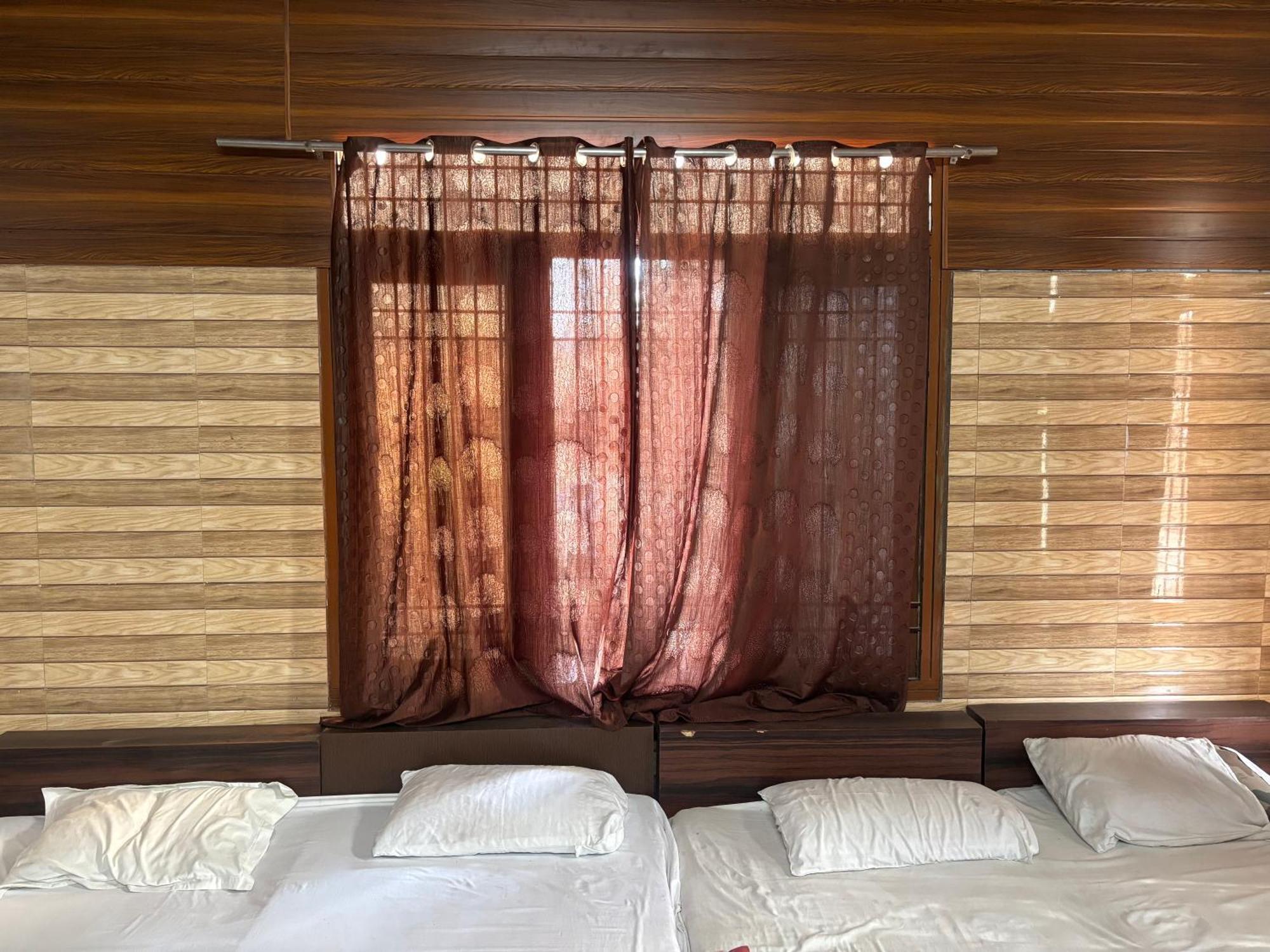 Sgh Guest House Mathura Ngoại thất bức ảnh